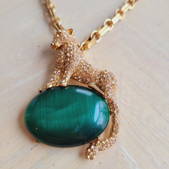 None Jewelry - Jaguar Jewelry Set